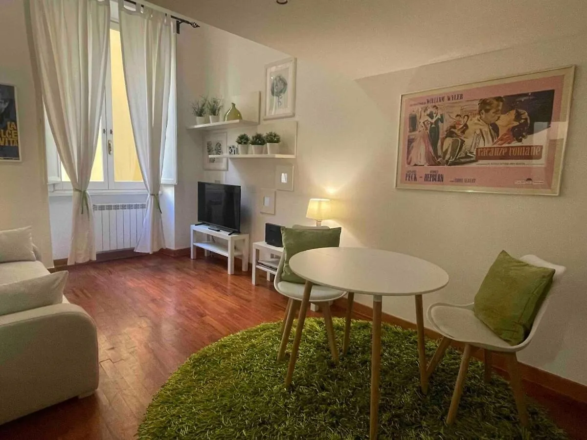 Live Roma - Domus Luci Al Colosseo New! 0*, Rome Italy